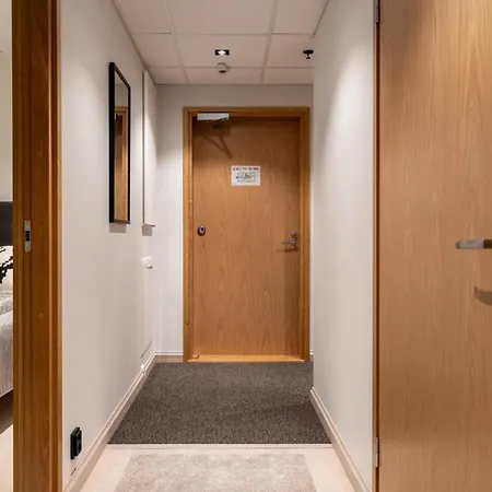 Le Lingonberry D39 Ski-in Ski-out By Aavalevi